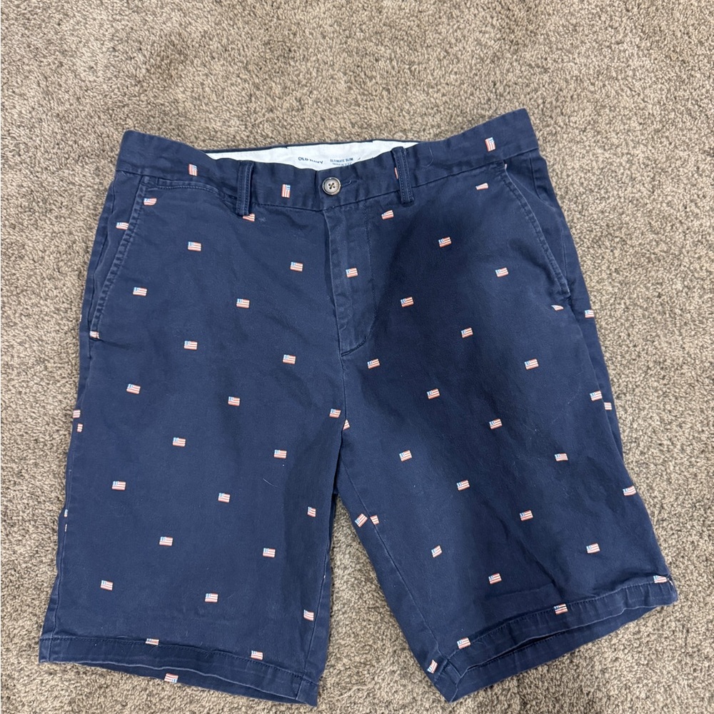 PATRIOTIC Men's Navy Blue American Flag Patterned Shorts